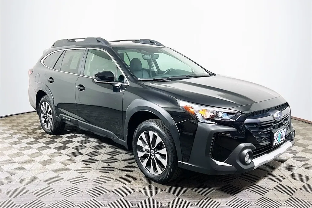 2025 Subaru Outback Limited photo 1