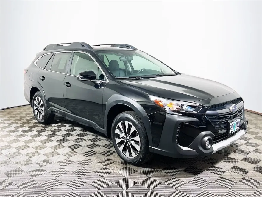 2025 Subaru Outback Limited photo 1