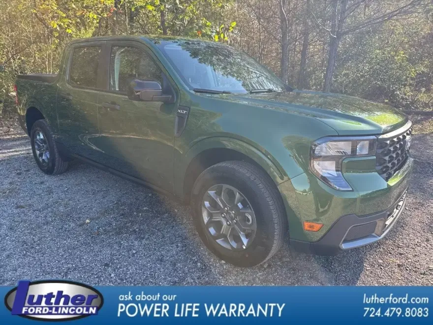 2025 Ford Maverick XLT photo 1