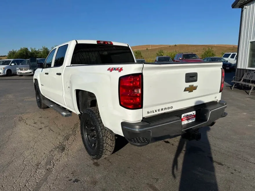 2015 Chevrolet Silverado 2500HD LT photo 1