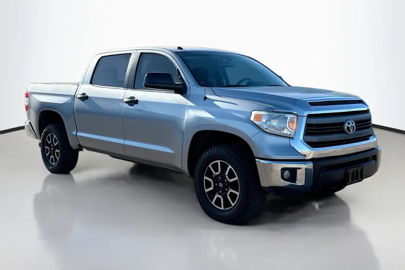 2014 Toyota Tundra SR5 photo 1