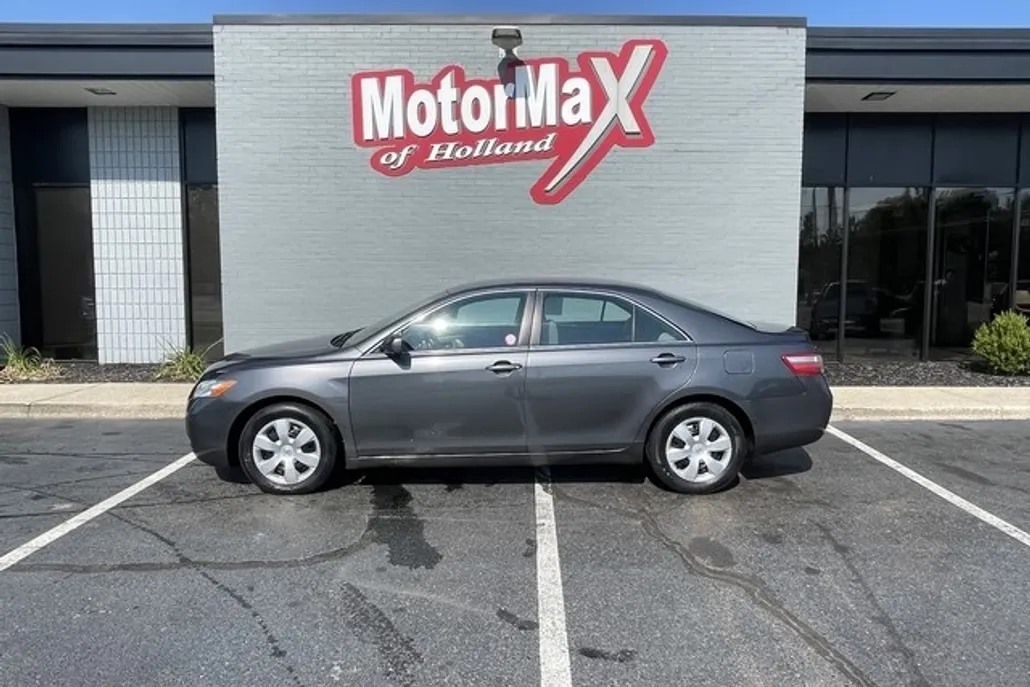 2007 Toyota Camry LE photo 1
