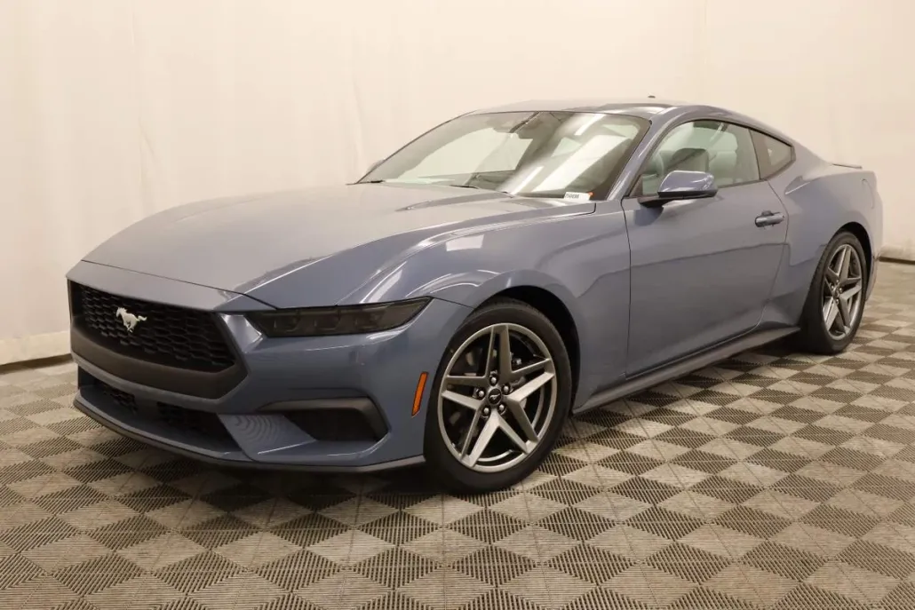 2025 Ford Mustang EcoBoost Premium photo 1