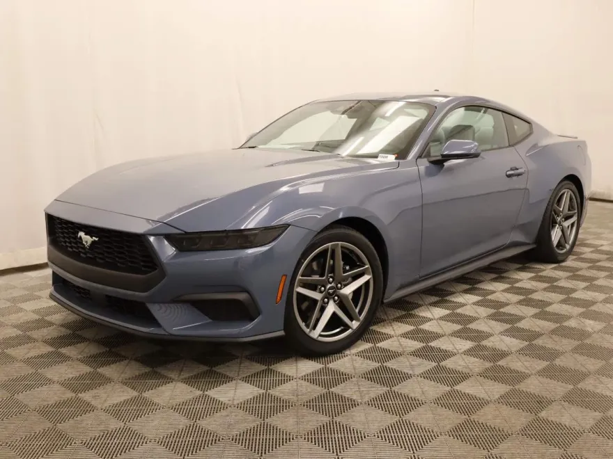 2025 Ford Mustang EcoBoost Premium photo 1