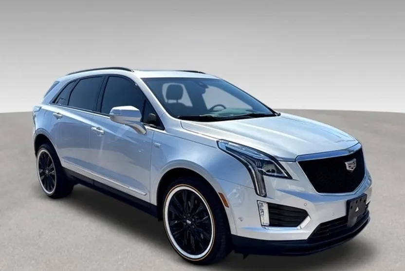 2020 Cadillac XT5 Sport photo 1