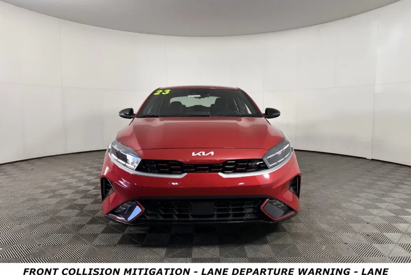 2023 Kia Forte GT photo 1