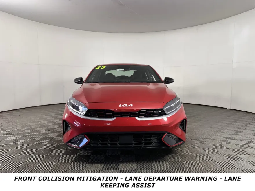 2023 Kia Forte GT photo 1