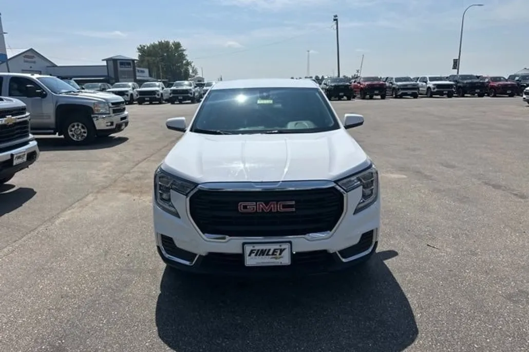 2024 Gmc Terrain SLE photo 1