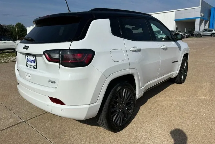 2023 Jeep Compass High Altitude photo 1