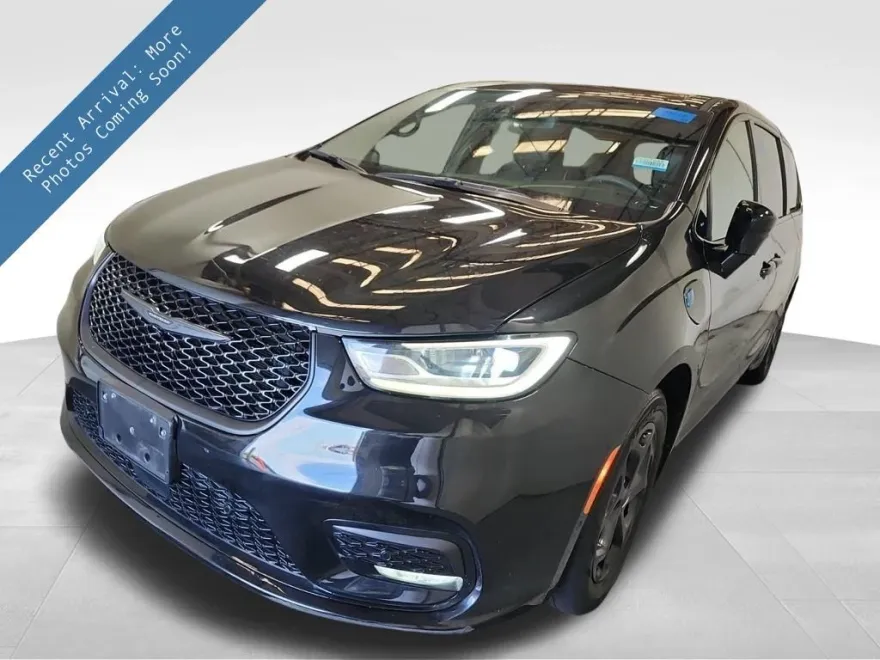2023 Chrysler Pacifica Hybrid Limited photo 1