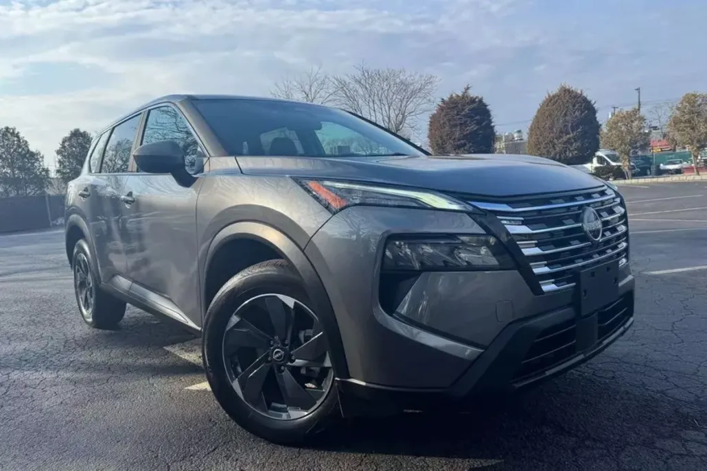 2024 Nissan Rogue SV photo 1