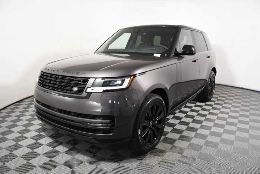 2025 Land Rover Range Rover SE photo 1
