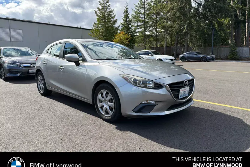 2014 Mazda Mazda3 i Sport Hatchback photo 1