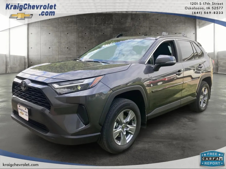 2025 Toyota RAV4 Hybrid XLE photo 1