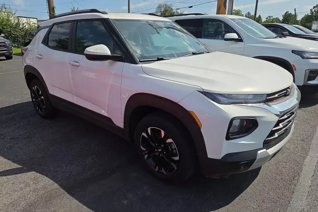 2023 Chevrolet Trailblazer LT photo 1