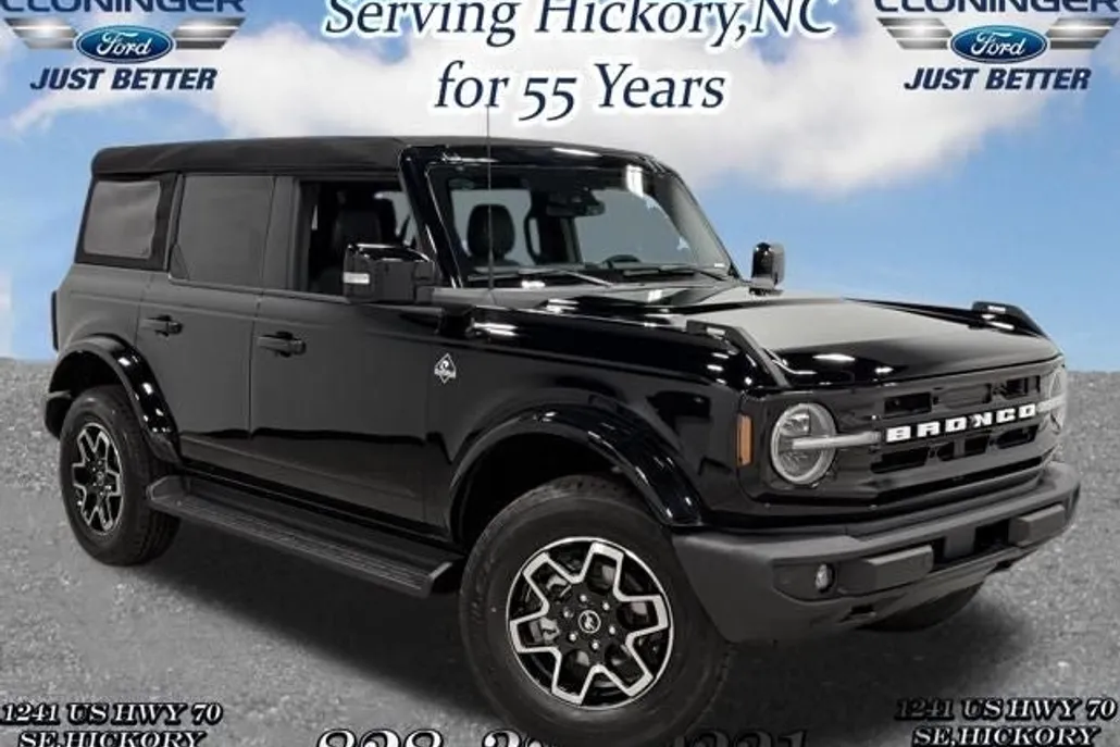 2025 Ford Bronco Outer Banks photo 1