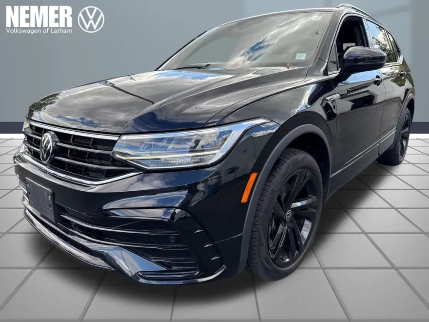 2023 Volkswagen Tiguan SE R-Line Black photo 1