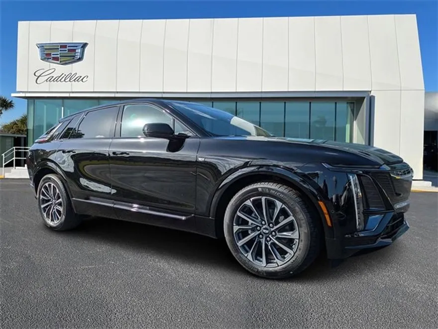2025 Cadillac Lyriq Sport photo 1