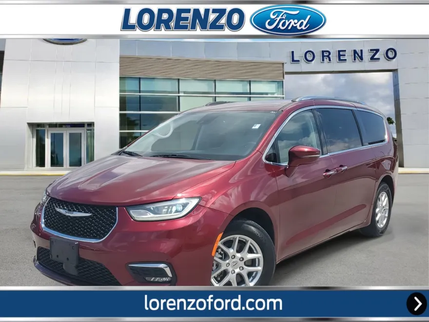 2021 Chrysler Pacifica Touring L photo 1