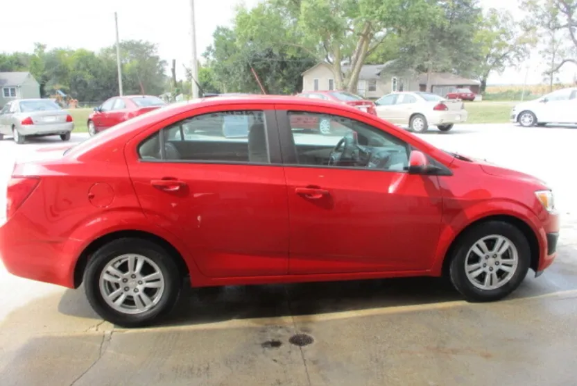 2012 Chevrolet Sonic LS photo 1