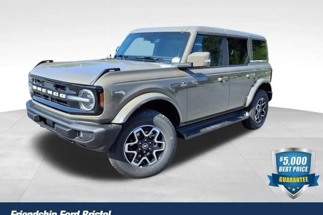 2025 Ford Bronco Outer Banks photo 1