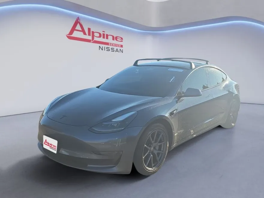 2021 Tesla Model 3 Standard Range Plus photo 1