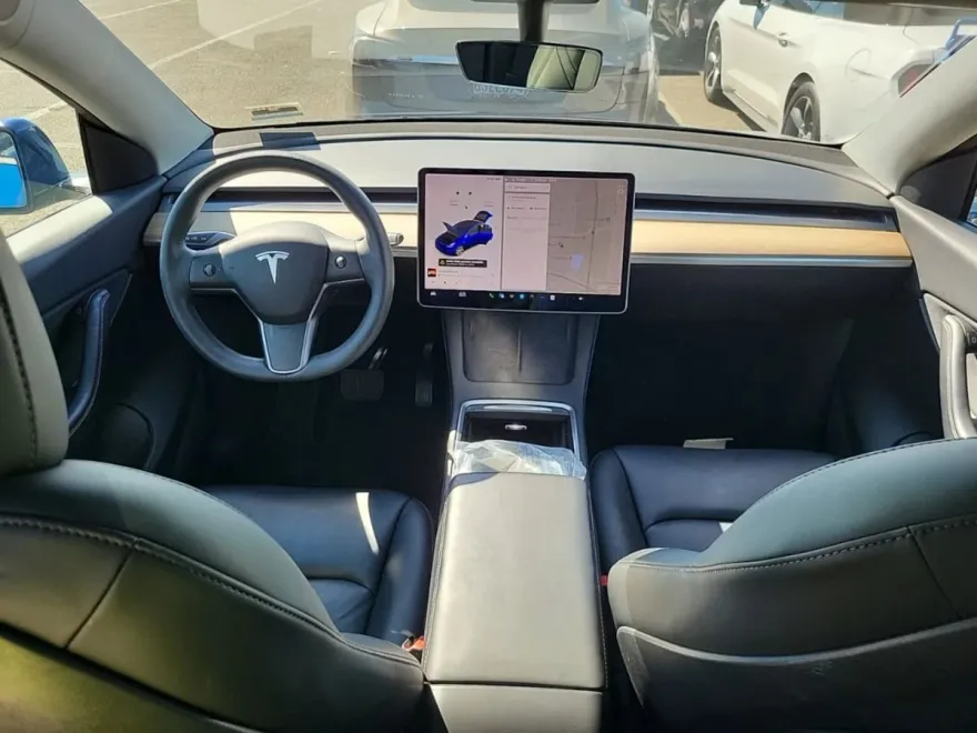 2021 Tesla Model Y Long Range photo 1