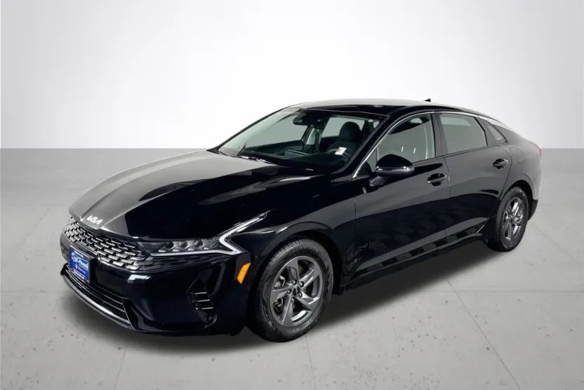2023 Kia K5 LXS photo 1