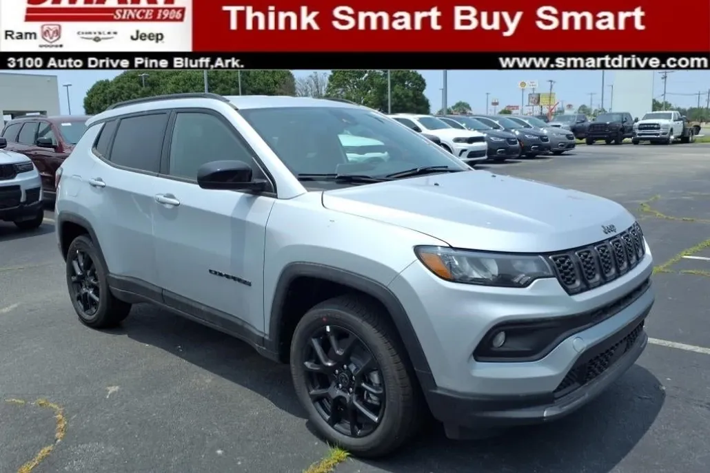 2025 Jeep Compass Latitude photo 1
