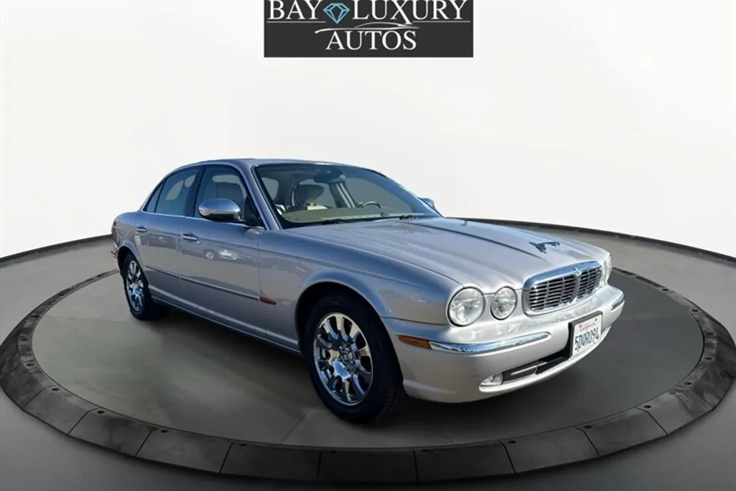 2004 Jaguar XJ 8 Vanden Plas photo 1