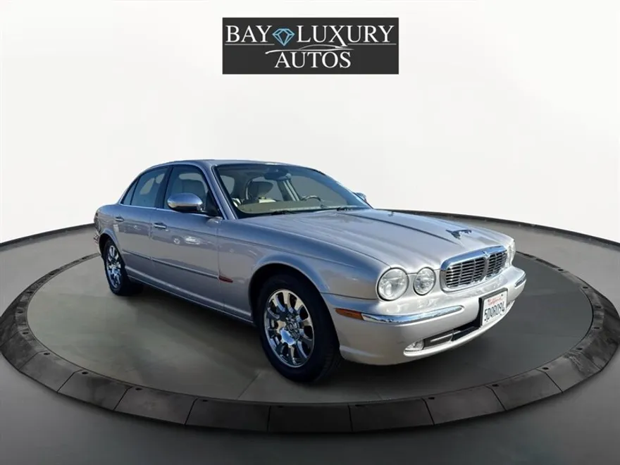 2004 Jaguar XJ 8 Vanden Plas photo 1