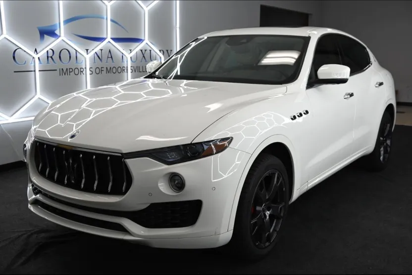 2021 Maserati Levante Base photo 1