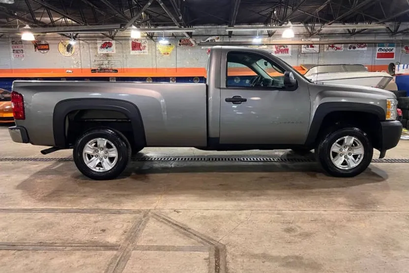 2013 Chevrolet Silverado 1500 Work Truck photo 1
