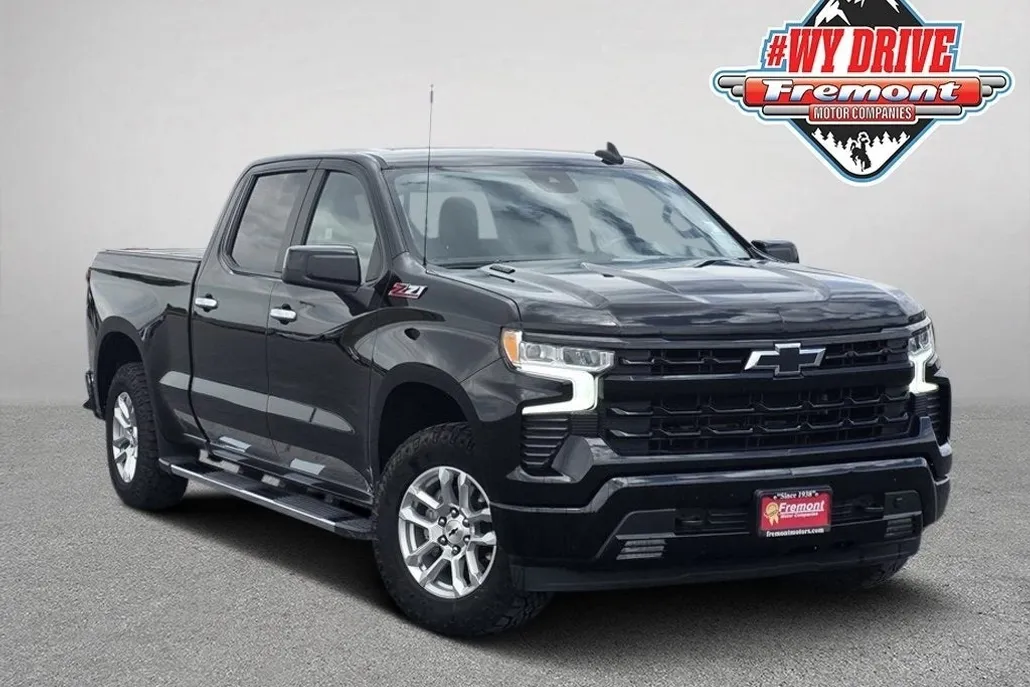 2022 Chevrolet Silverado 1500 RST photo 1