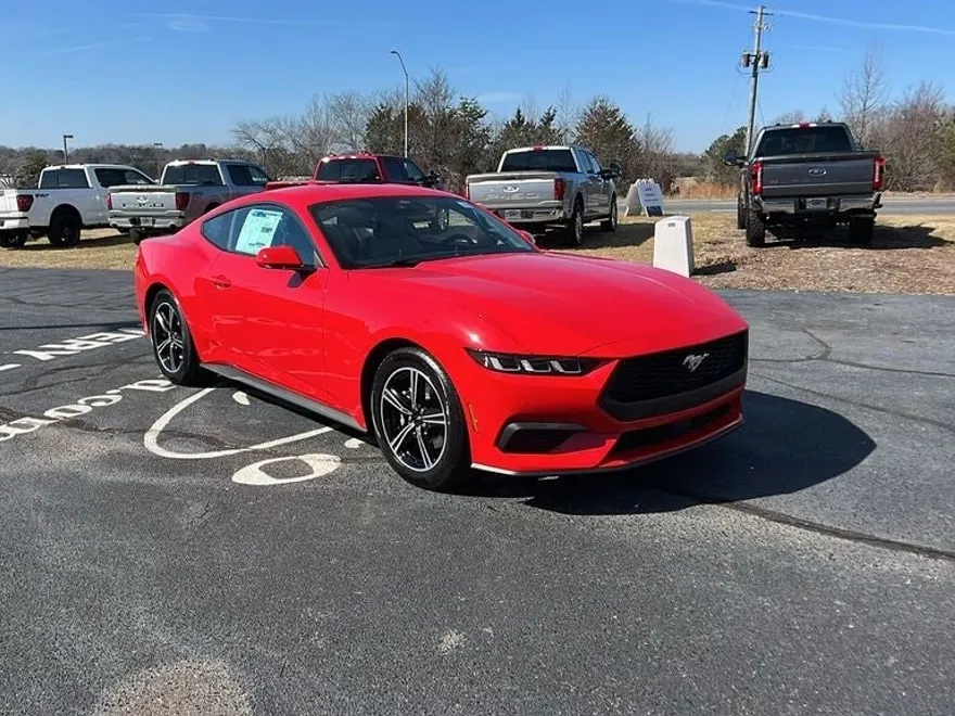 2025 Ford Mustang EcoBoost photo 1