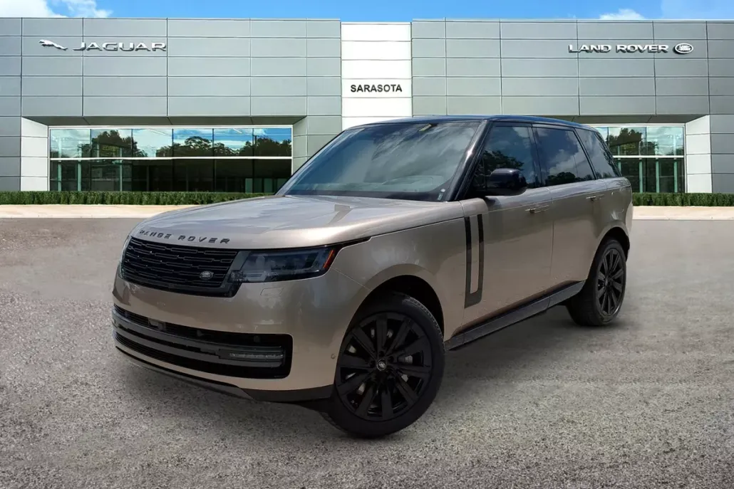 2025 Land Rover Range Rover SE photo 1