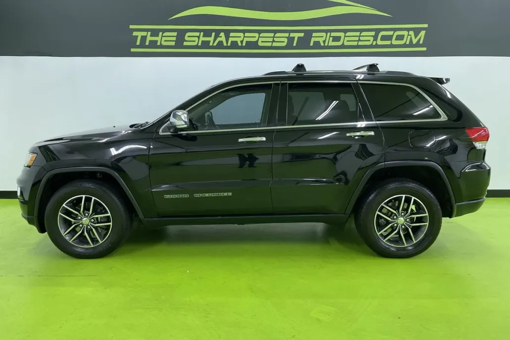 2017 Jeep Grand Cherokee Limited photo 1