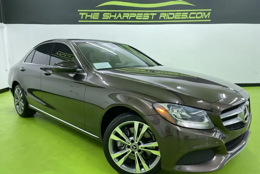 2017 Mercedes Benz C 4MATIC photo 1