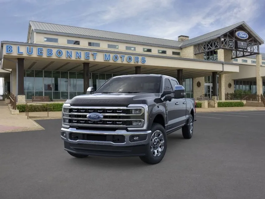 2025 Ford F-250 Lariat photo 1