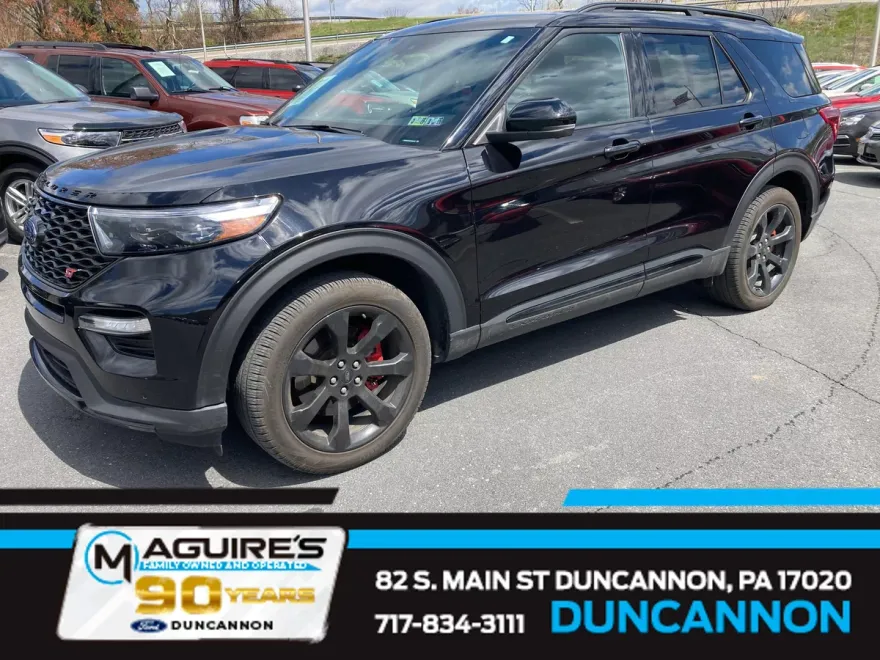 2023 Ford Explorer ST photo 1