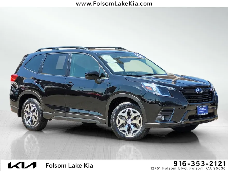 2024 Subaru Forester Premium photo 1
