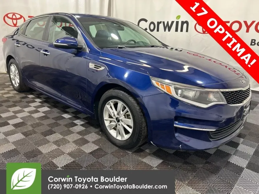 2017 Kia Optima LX photo 1