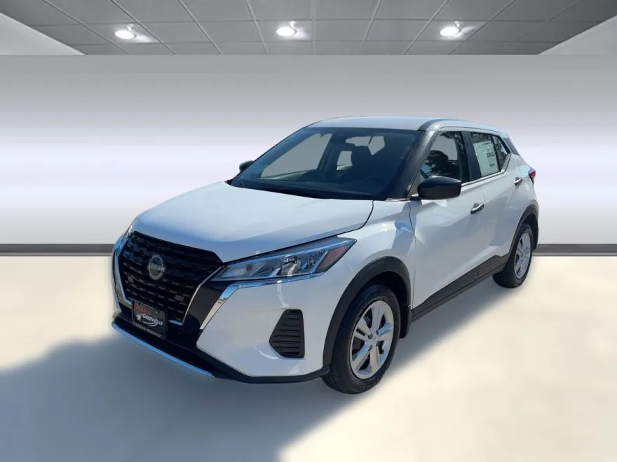 2025 Nissan Kicks Play S photo 1