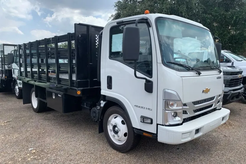 2024 Chevrolet Silverado 4500HD Base photo 1