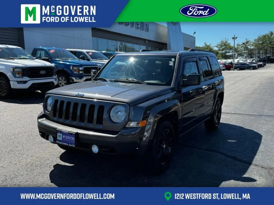 2016 Jeep Patriot Latitude photo 1