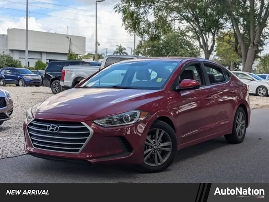 2018 Hyundai Elantra SEL photo 1
