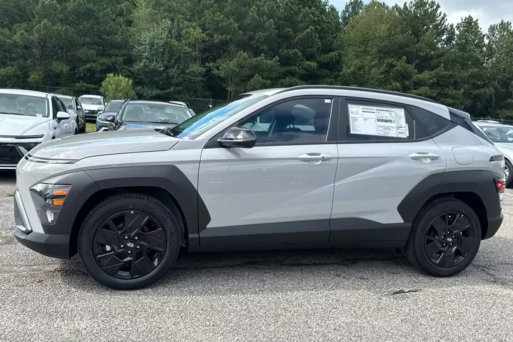 2026 Hyundai Kona SEL photo 1