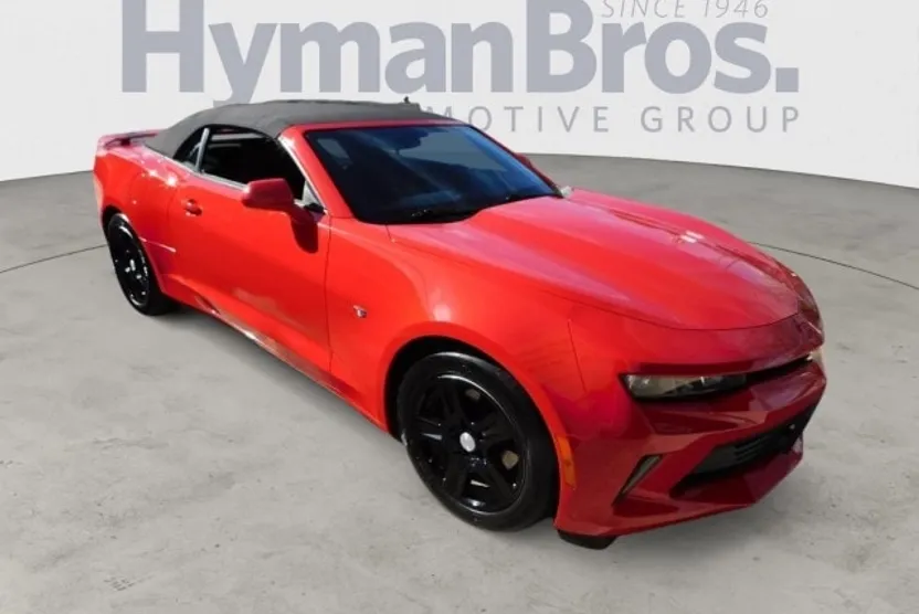 2017 Chevrolet Camaro 1LT photo 1