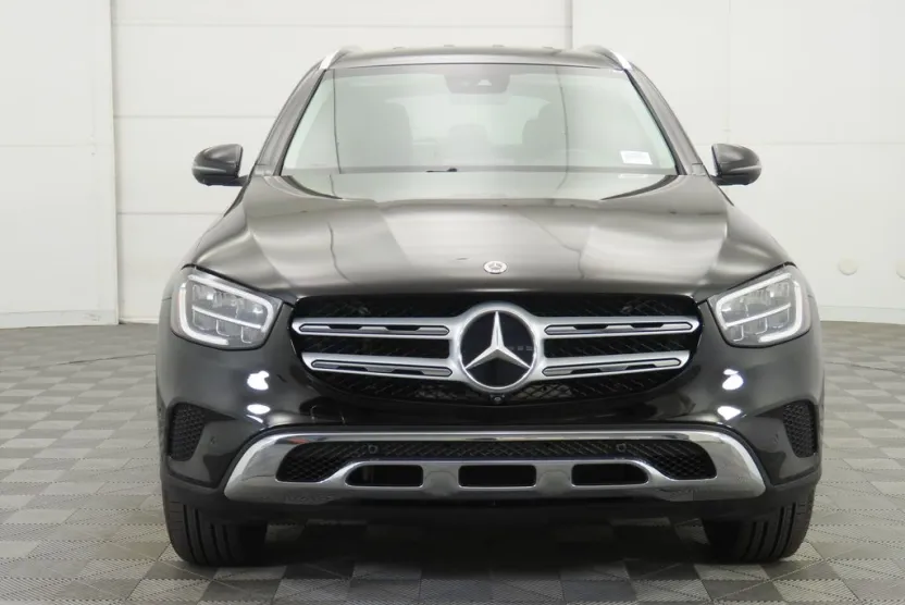 2022 Mercedes Benz GLC 300 photo 1