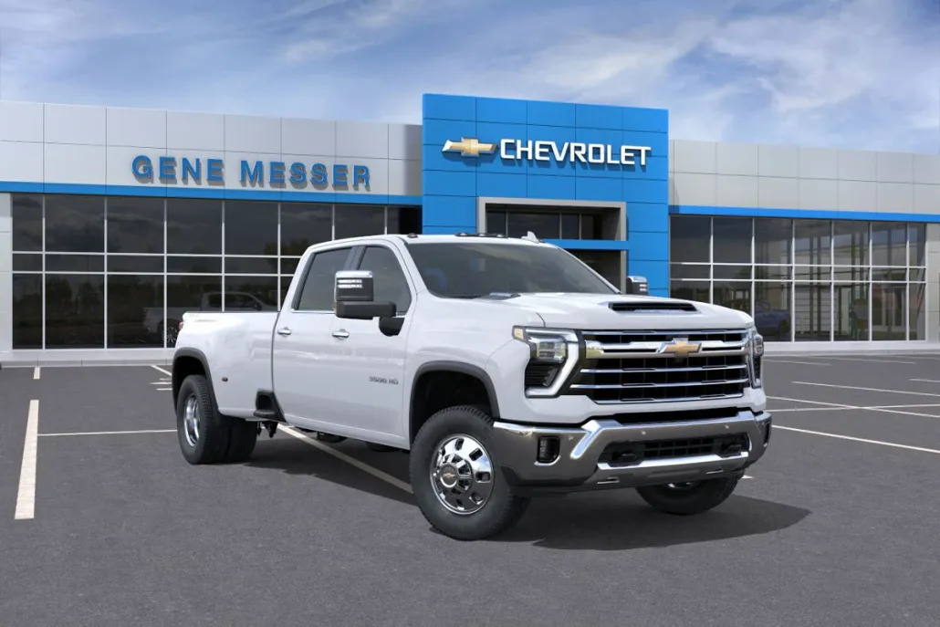 2026 Chevrolet Silverado 3500HD LTZ photo 1